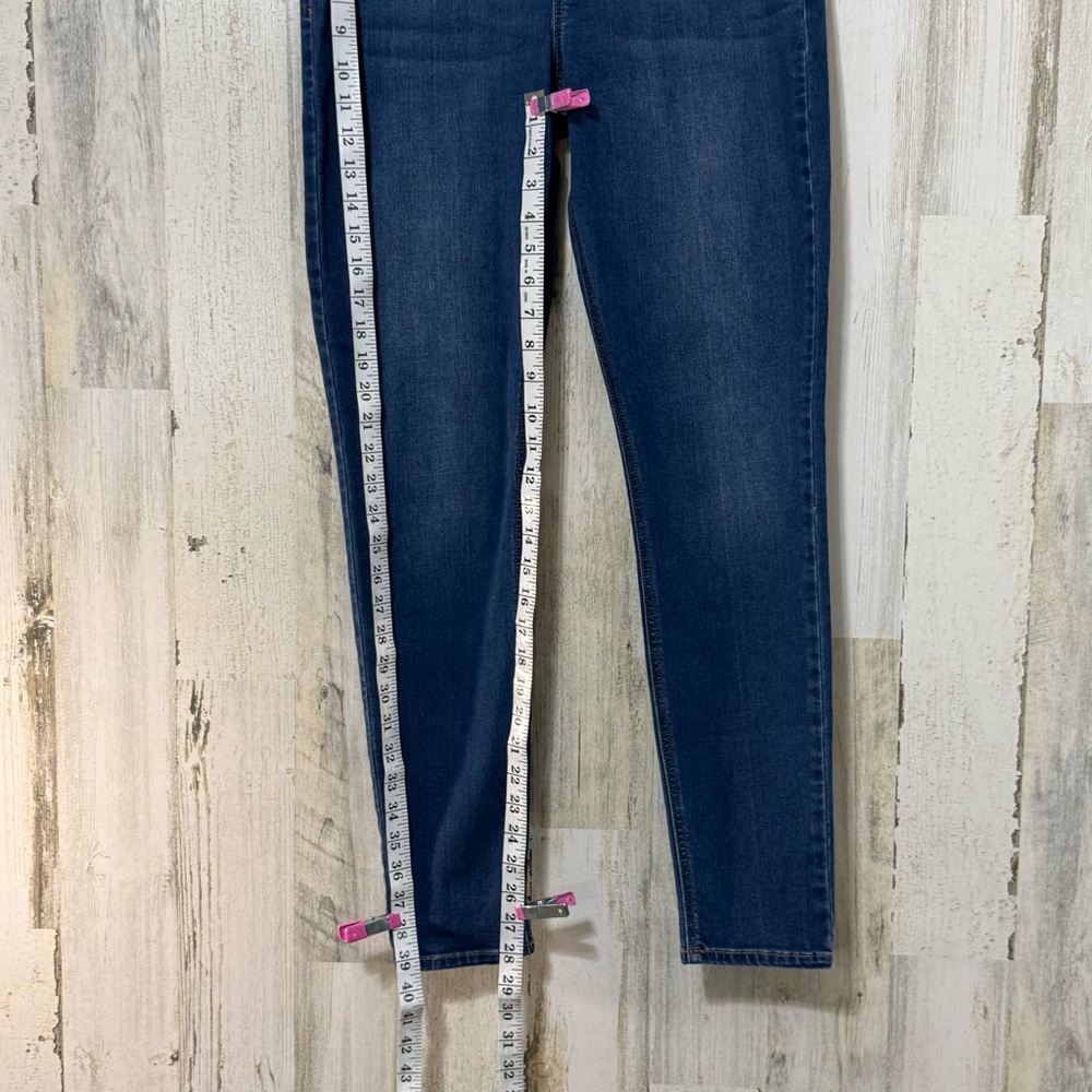 Old Navy Blue Rockstar Super Skinny Jeggings with Elastic Waistband - Picture 2 of 10
